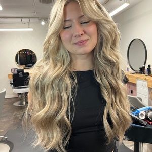 TWO ROWS HUMAN HAIR 22 INCH BLONDE WEFTS W/ LOWLIGHTS!